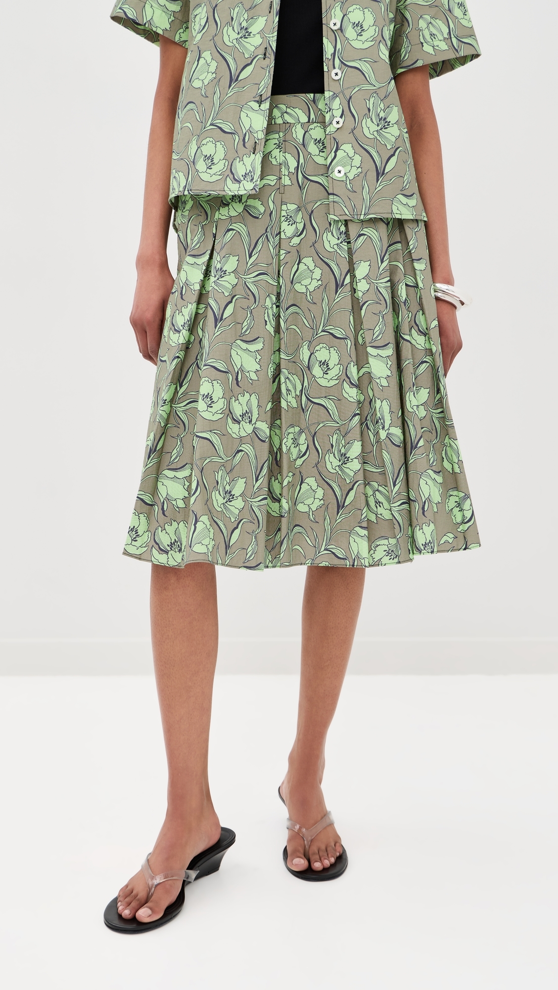 Pleated Knee Length Skirt with Combo Sage Multi