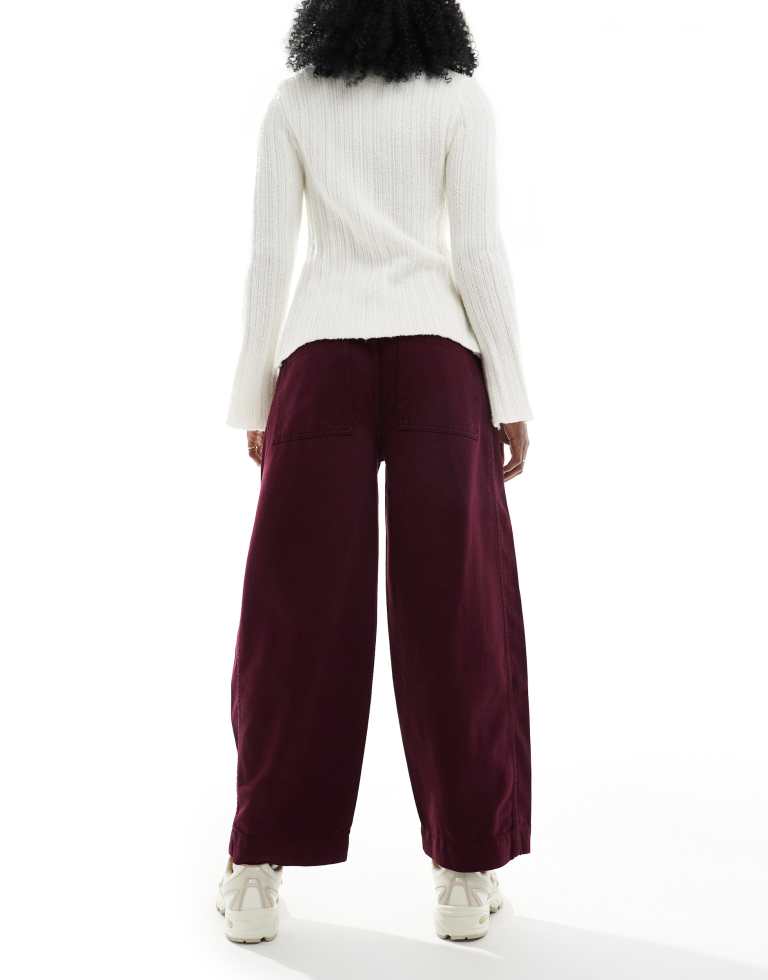 ASOS DESIGN Womens seamed barrel trousers in dark cherry - Red