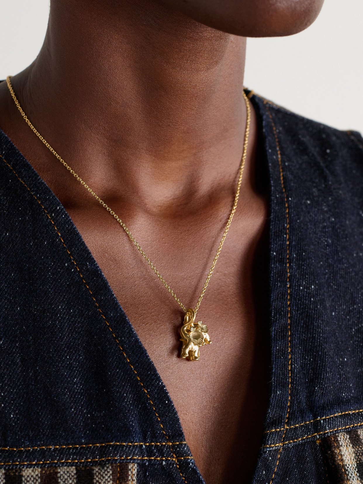 Double Elephant 18-karat Gold Diamond Necklace - One size