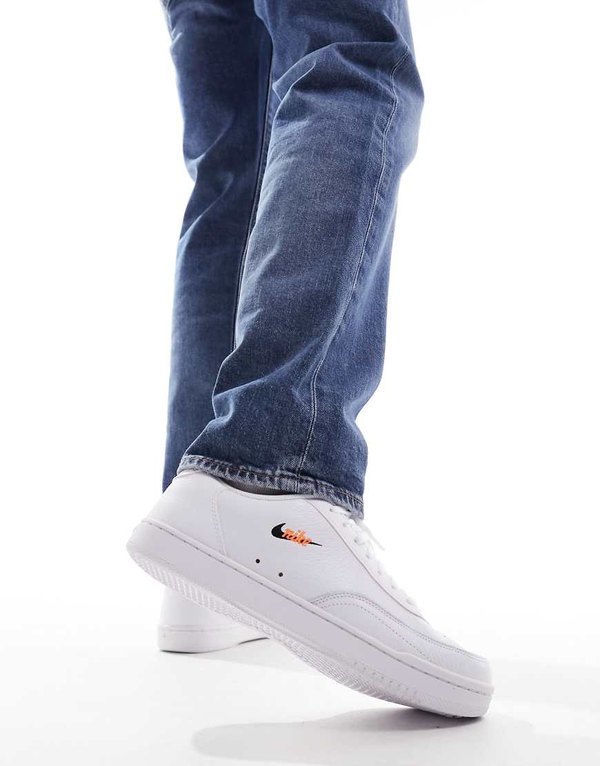 Court Vintage Premium sneakers in white