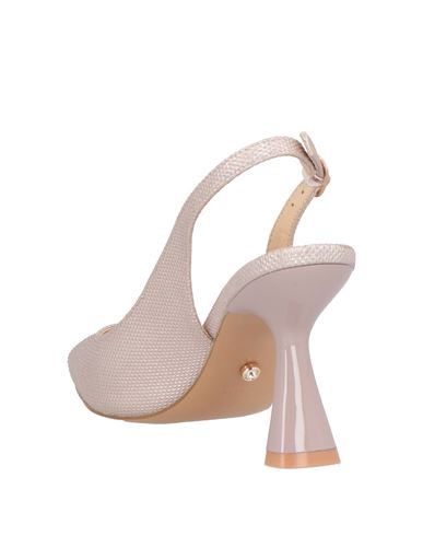 Woman Pumps Blush