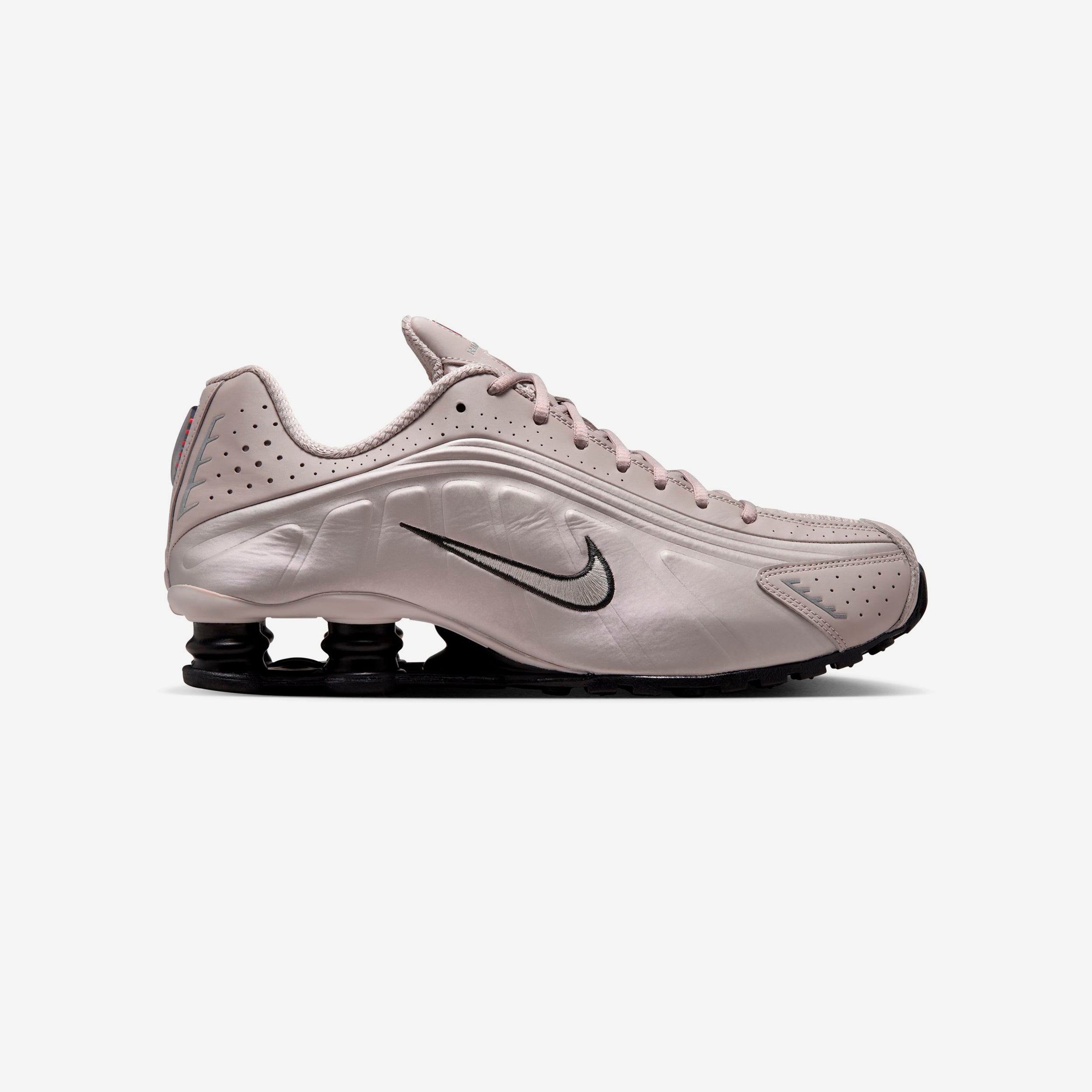 Nike | Shox R4 - COLLEGE GREY/BLACK-UNIVERSITY RED - unisex