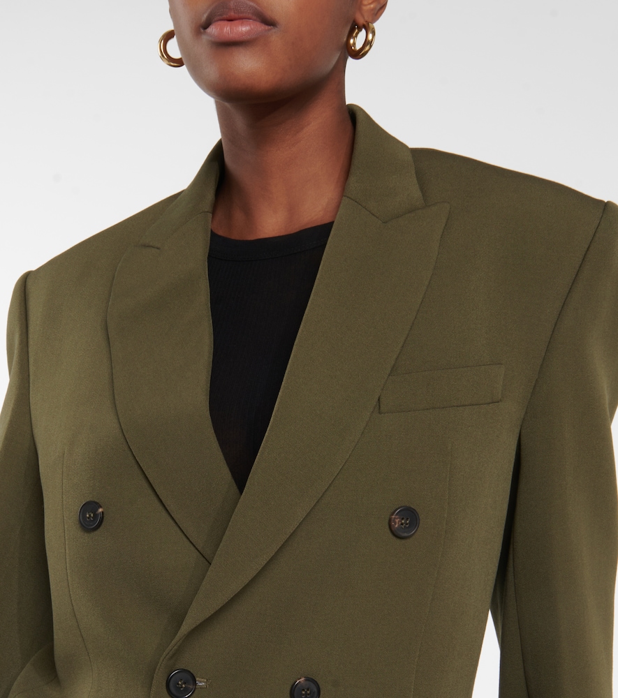 Double-breasted virgin wool blazer