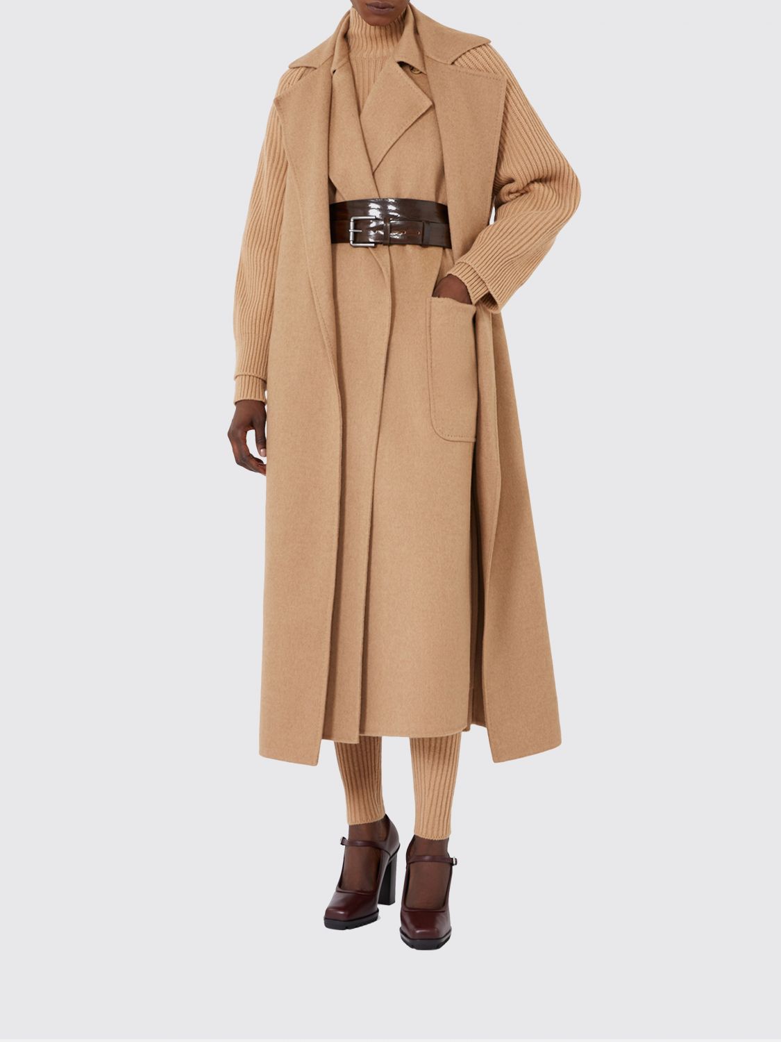 Coat Woman color Camel