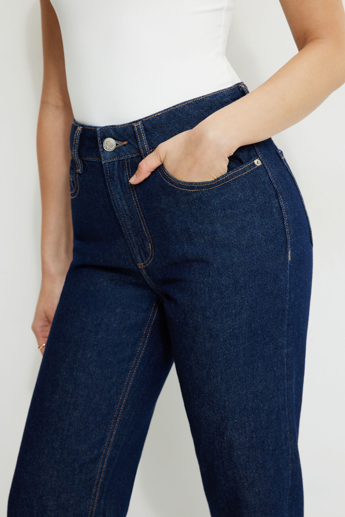 Justina Straight Leg Jeans