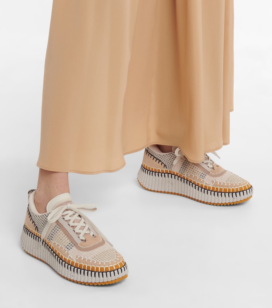 Nama sneakers