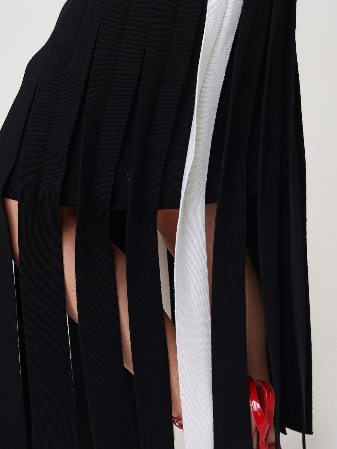 Skirt Woman color Black
