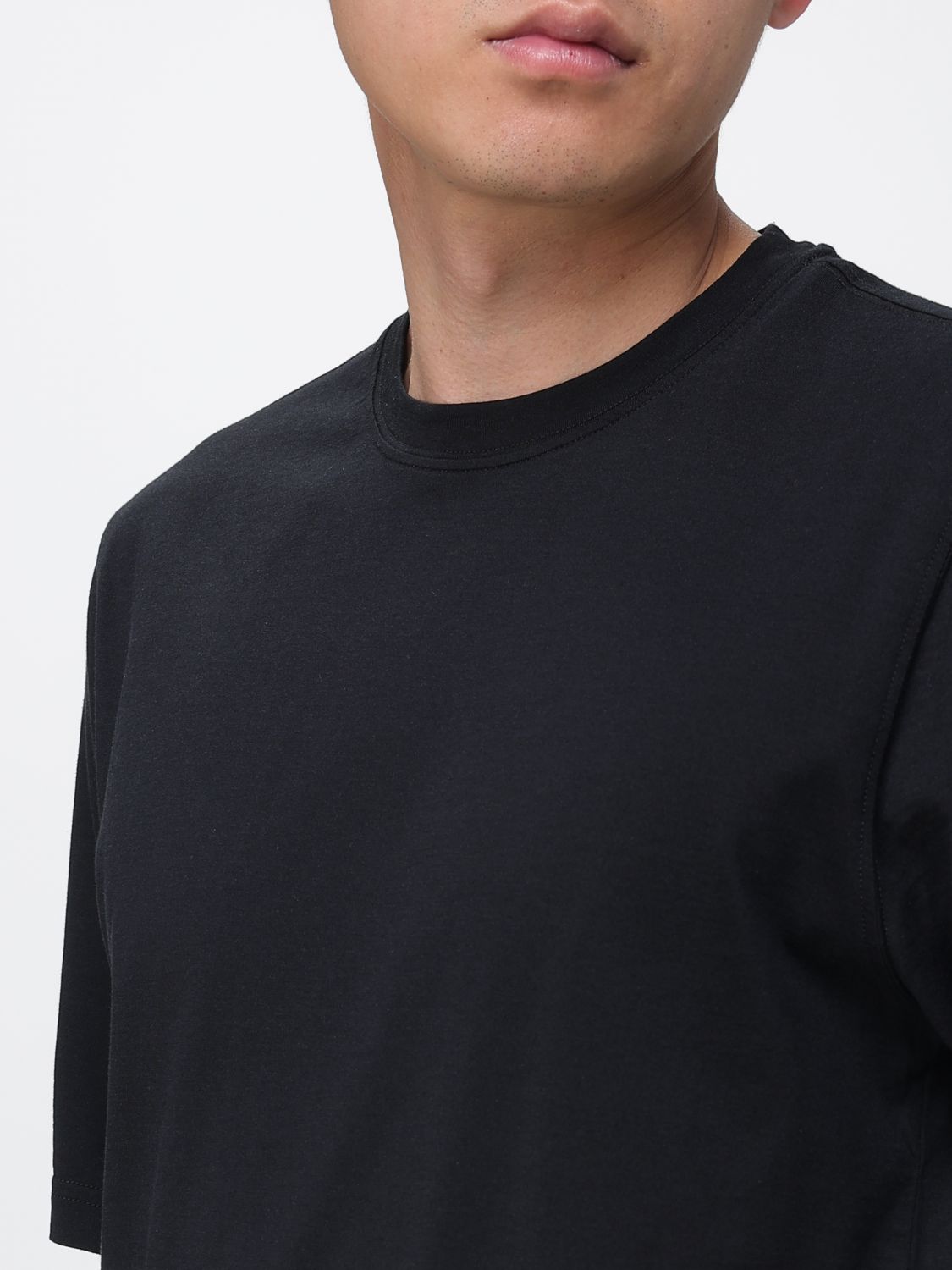 T-Shirt Men color Black