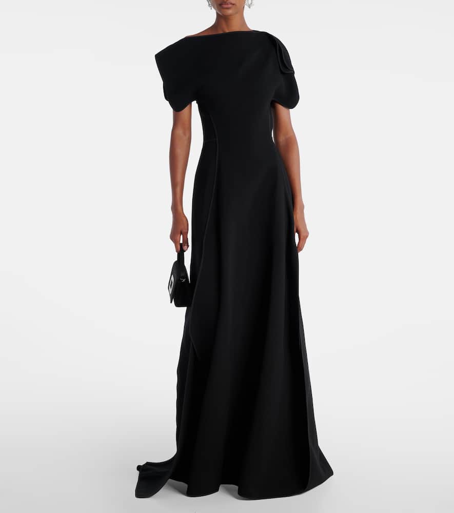 Synergy asymmetric gown