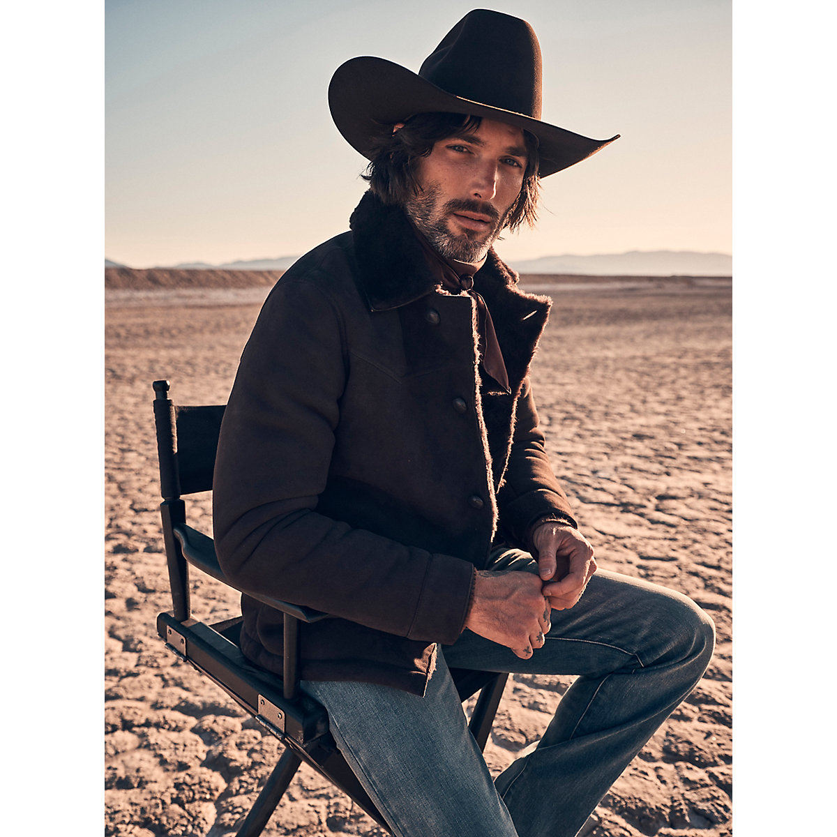 Men's Blue Bell Suede Shearling Range Jacket in Chocolate Torte