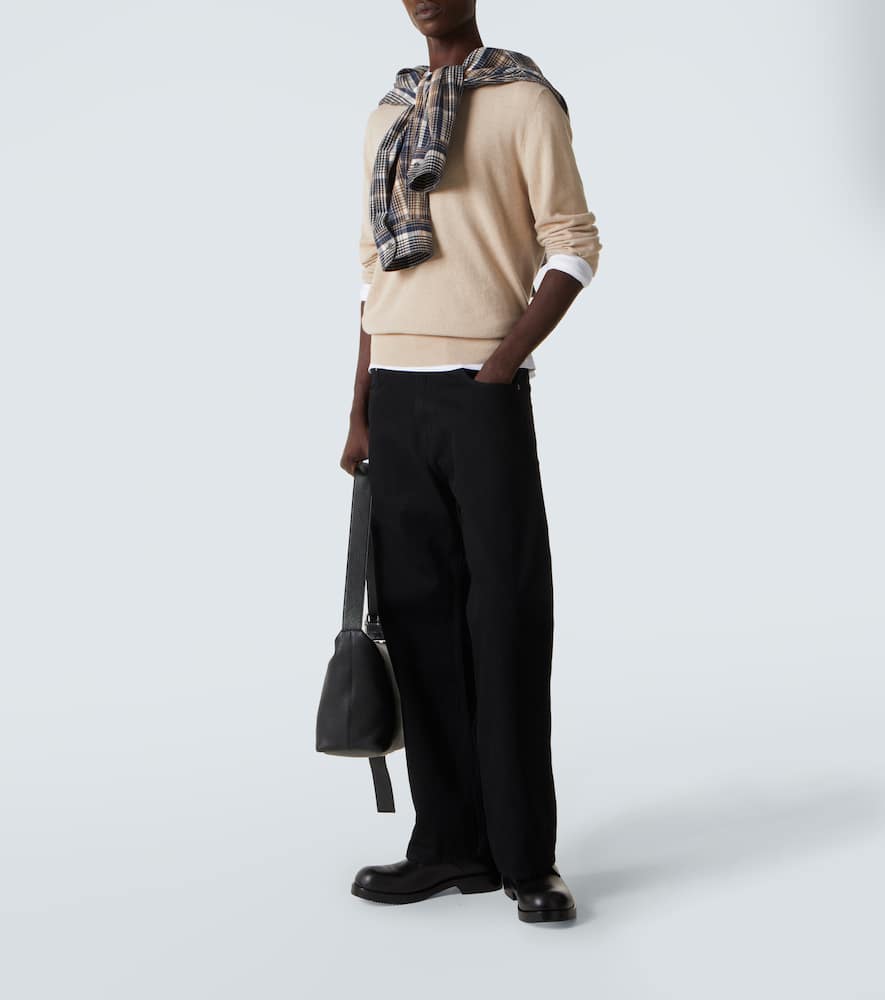 Cashmere sweater