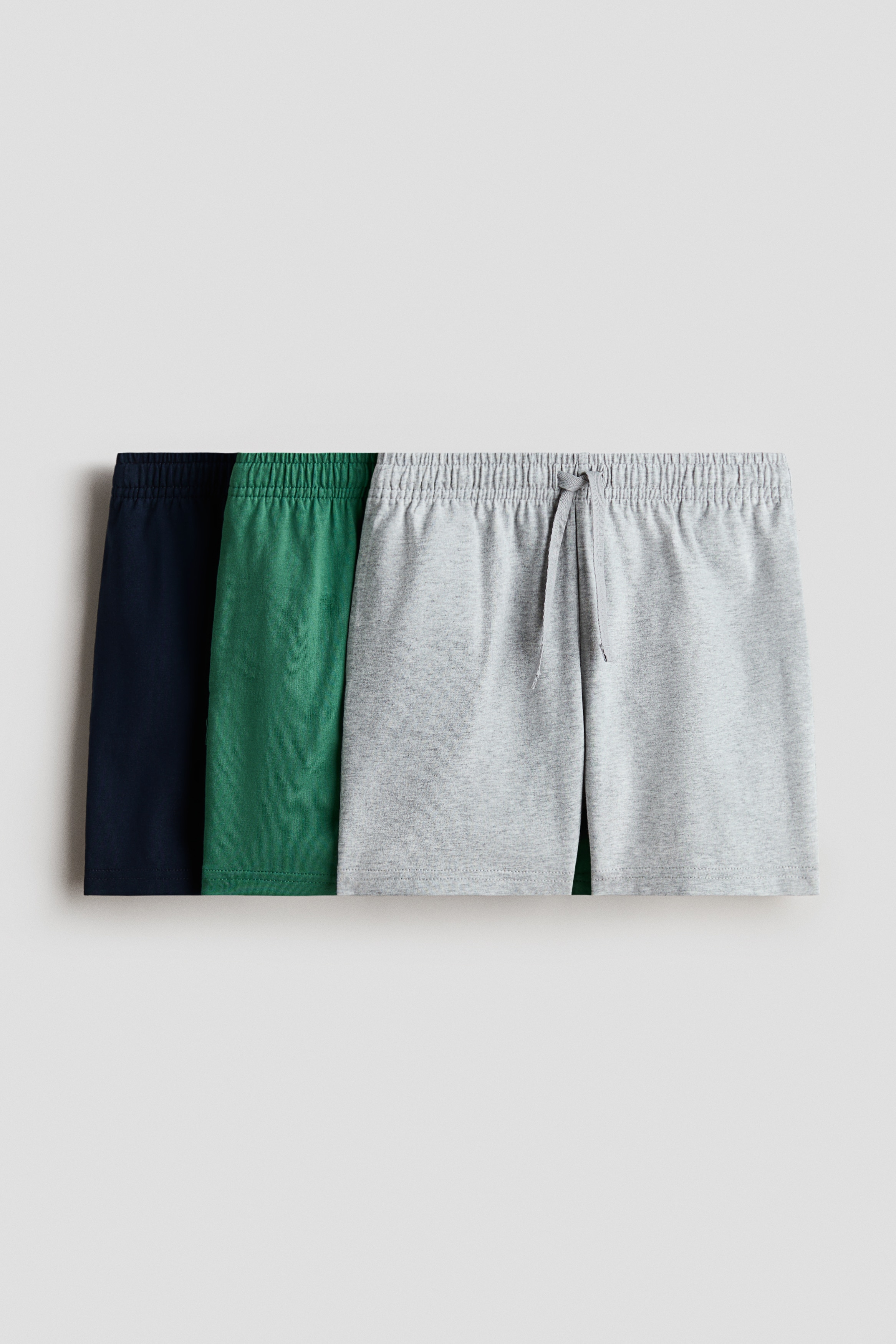 H&M