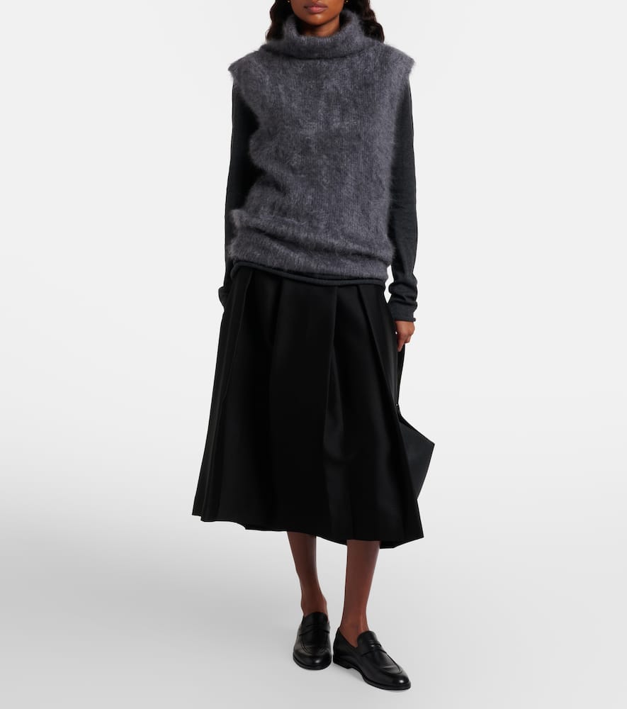 Aisla cashmere turtleneck sweater