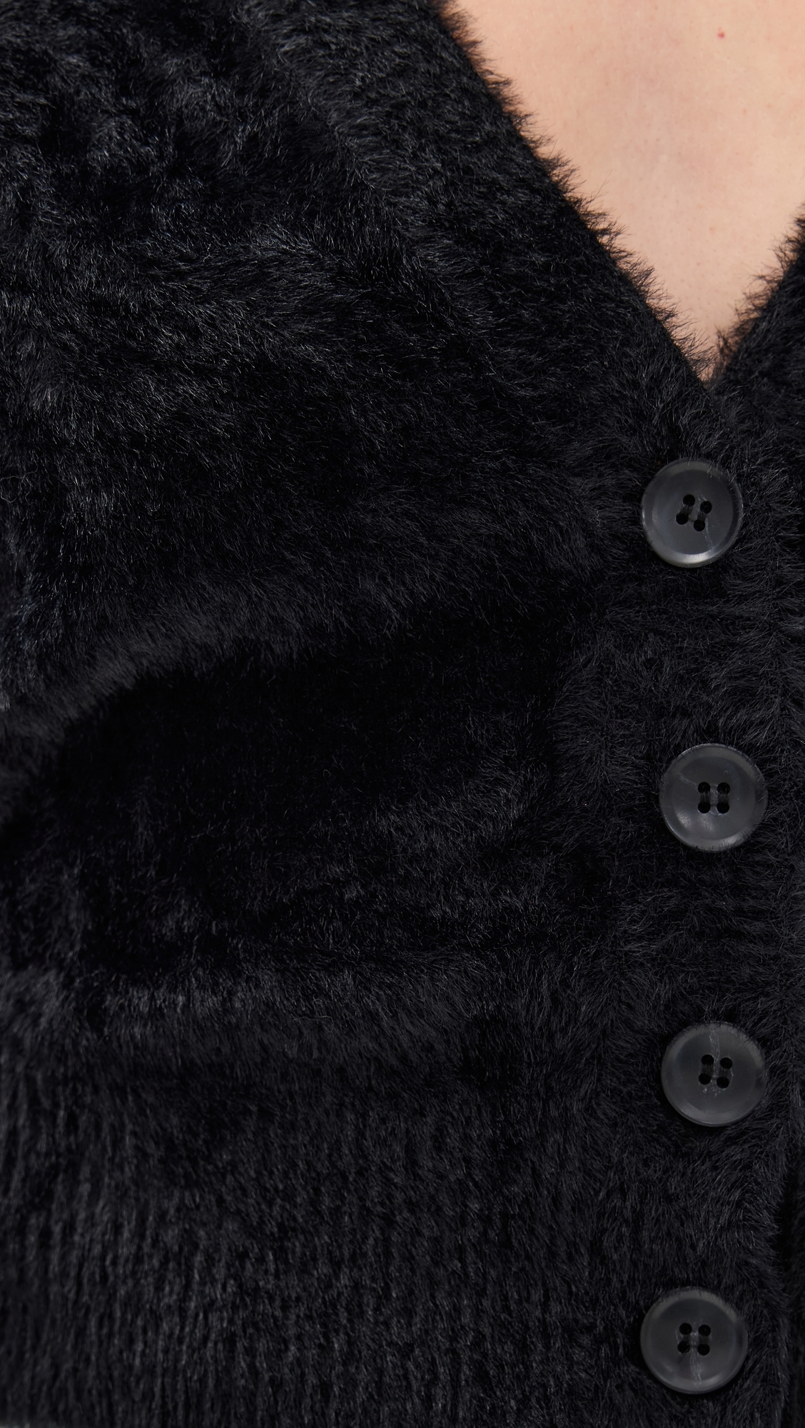 Fuzzy Cardigan Black001