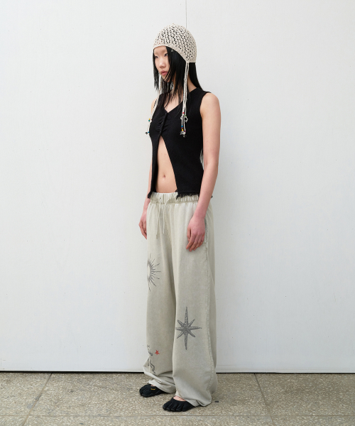 BUTTON KNIT VEST BLACK