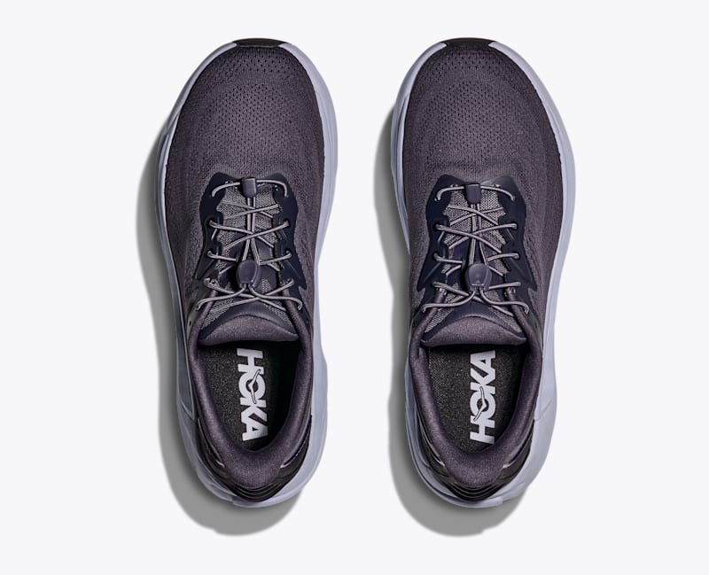 HOKA Women's Arahi SR Shoes in Squid Ink/Carbon Black