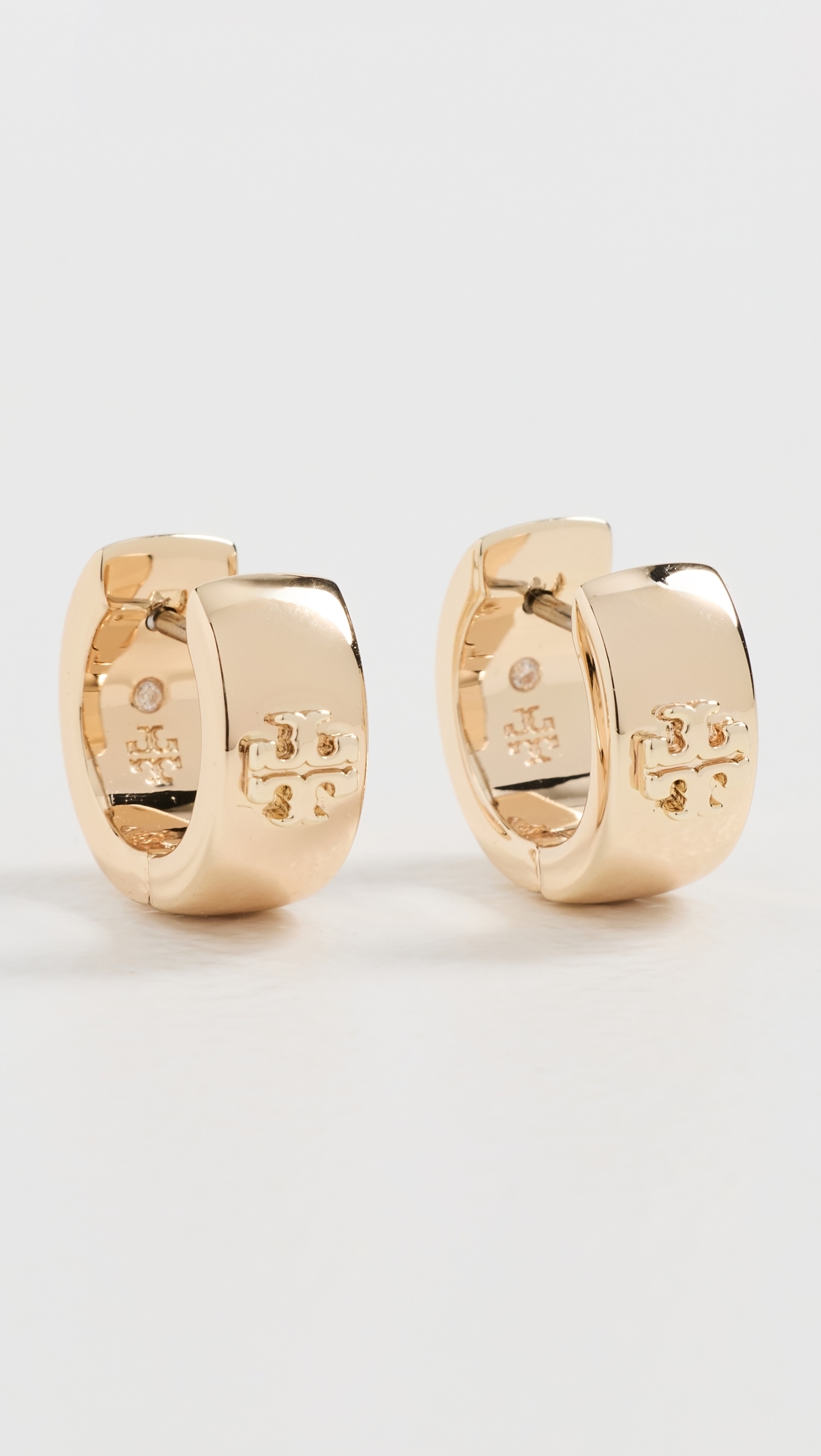 Kira Huggie Earrings Tory Gold One Size
