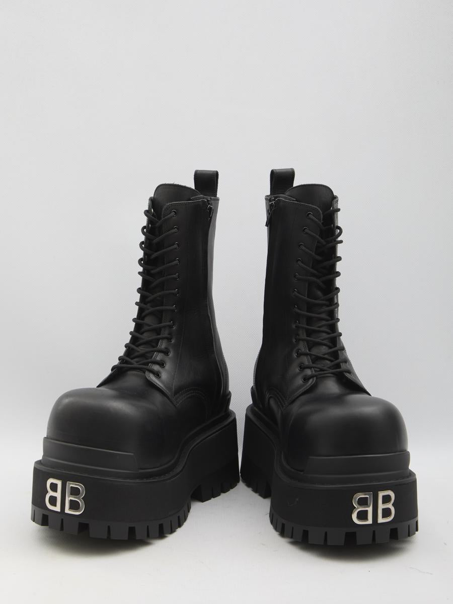 Giant Boots