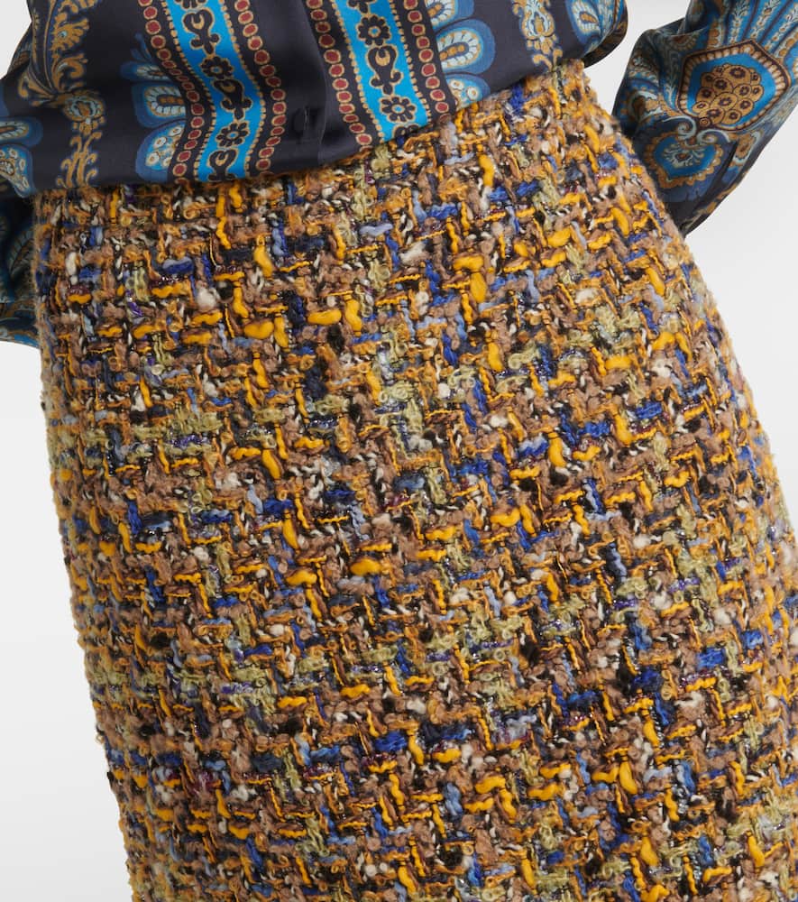 Tweed miniskirt