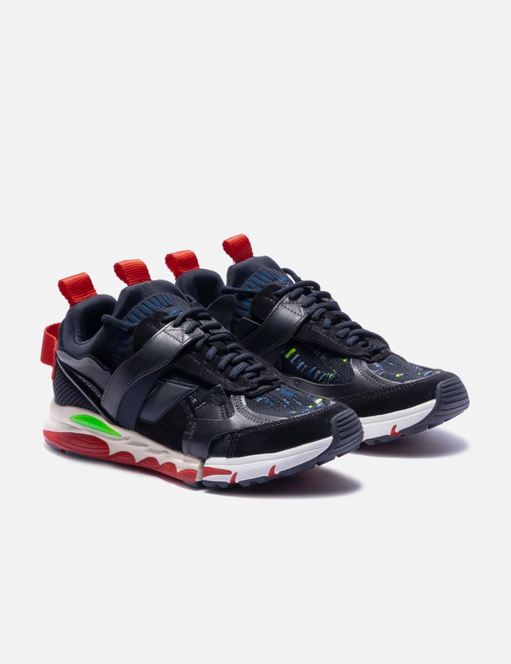 Manifesto Sneakers