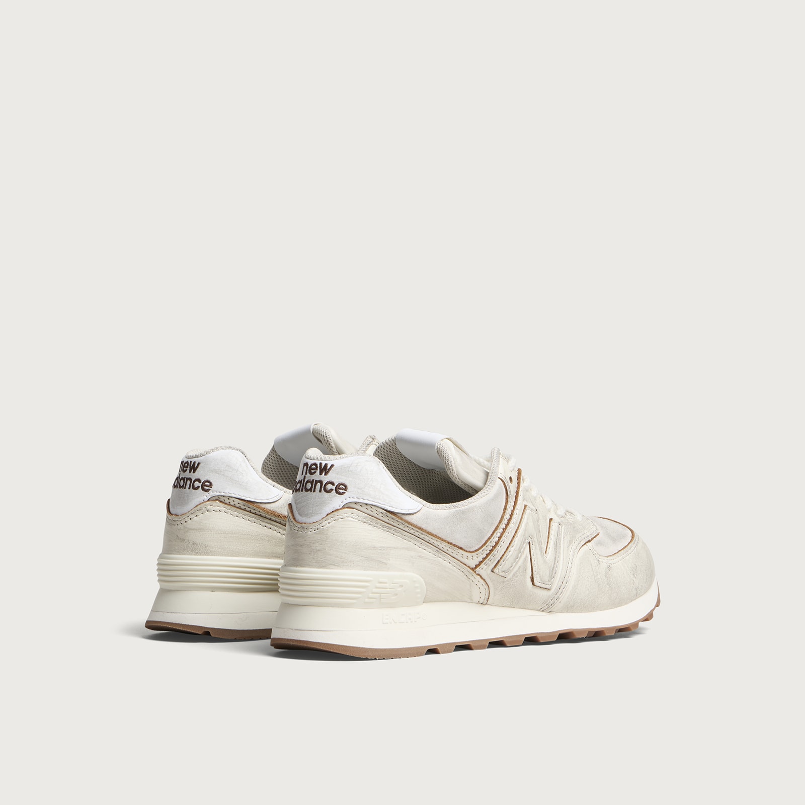 Women's 574 Sneaker in Sea Salt/Breakfast Tea