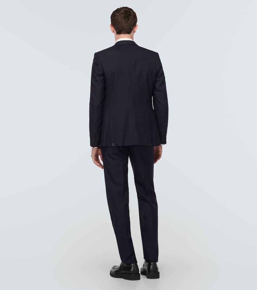 Single-breasted wool suit