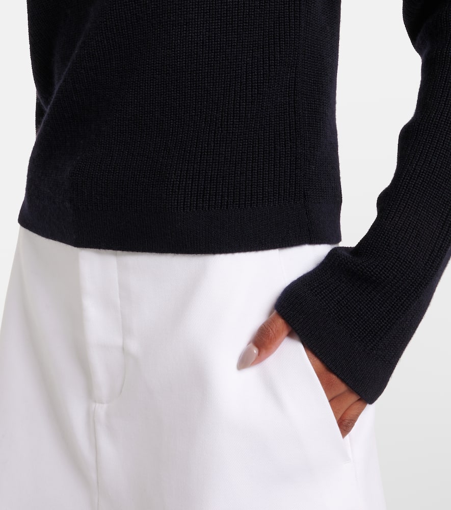 Wool and cashmere sweater