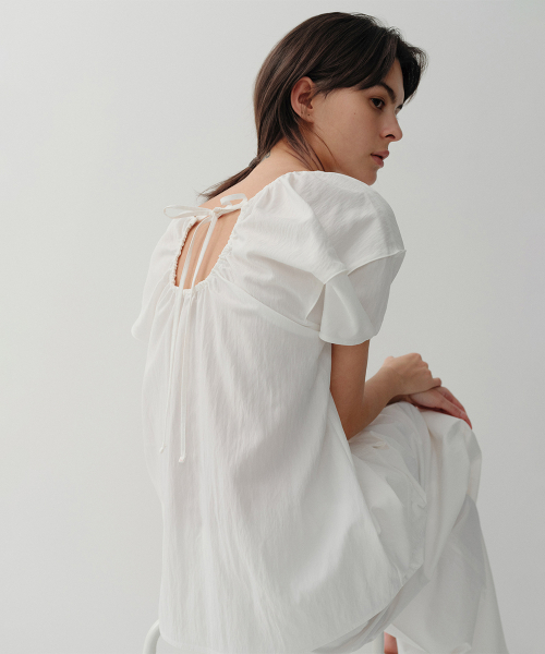 JOY PUFF SHIRRING BLOUSE