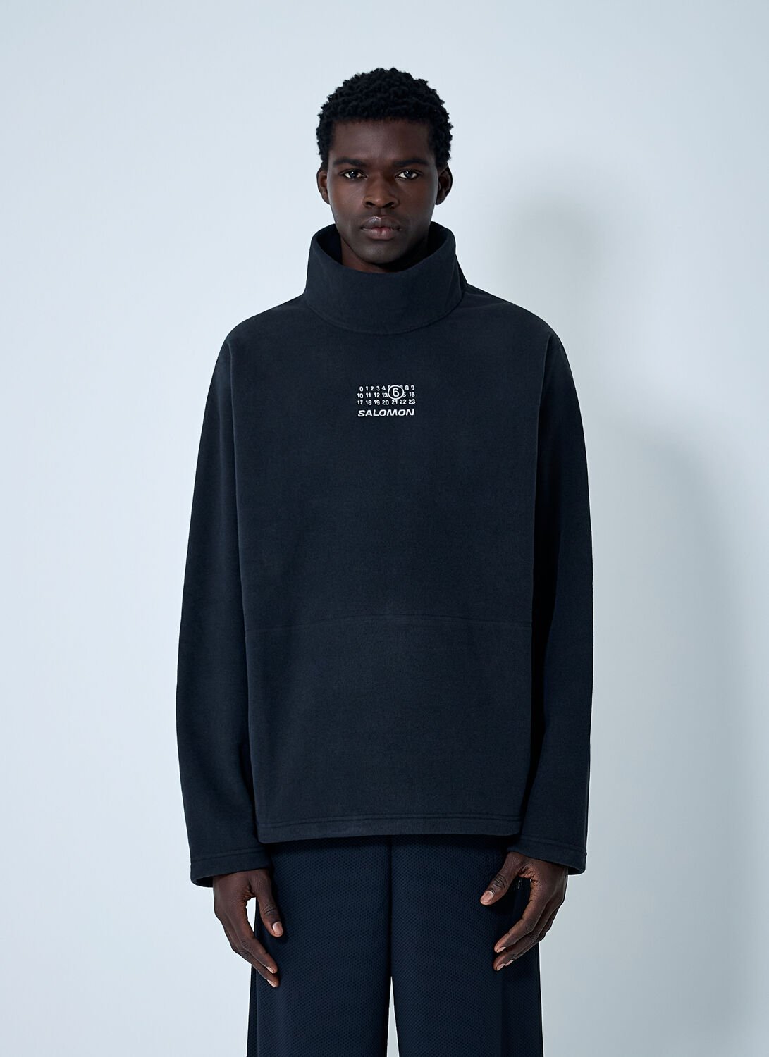 Logo Motif Sweatshirt