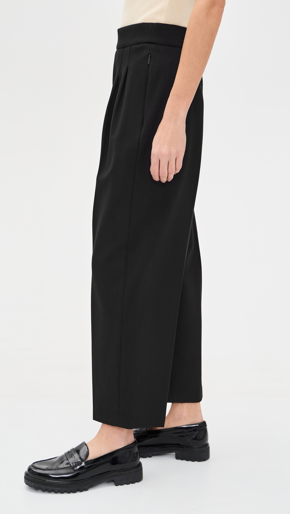 Ponte Pleated Ankle Pants Classic Black