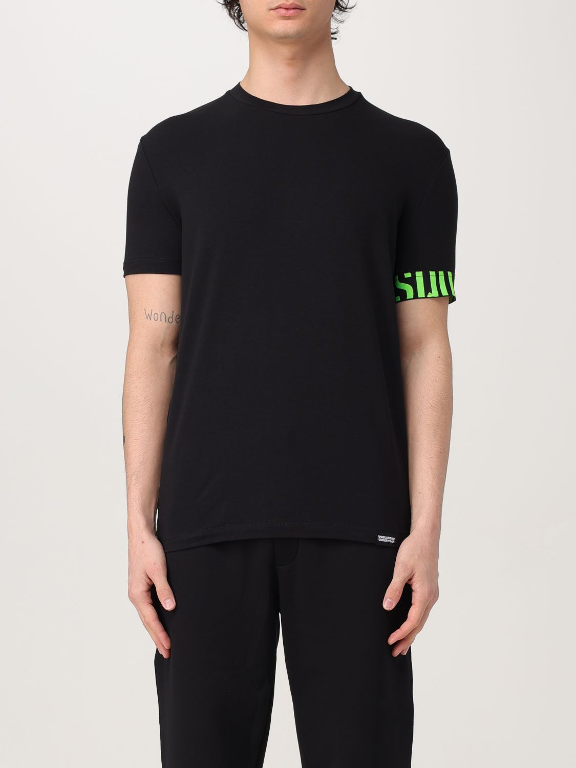 T-Shirt Men color Black