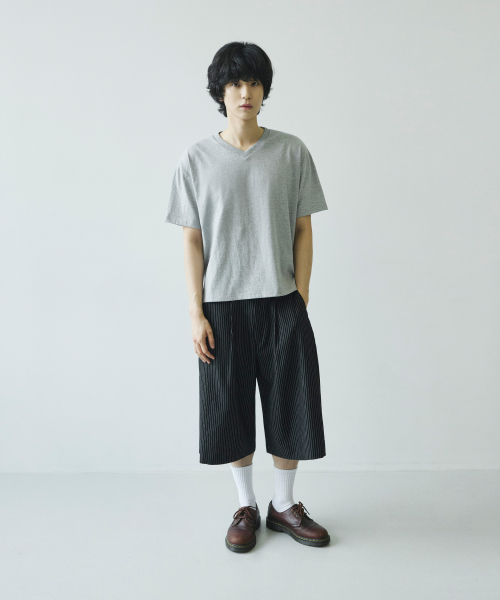 Crop V-Neck Short Sleeve T Shirt