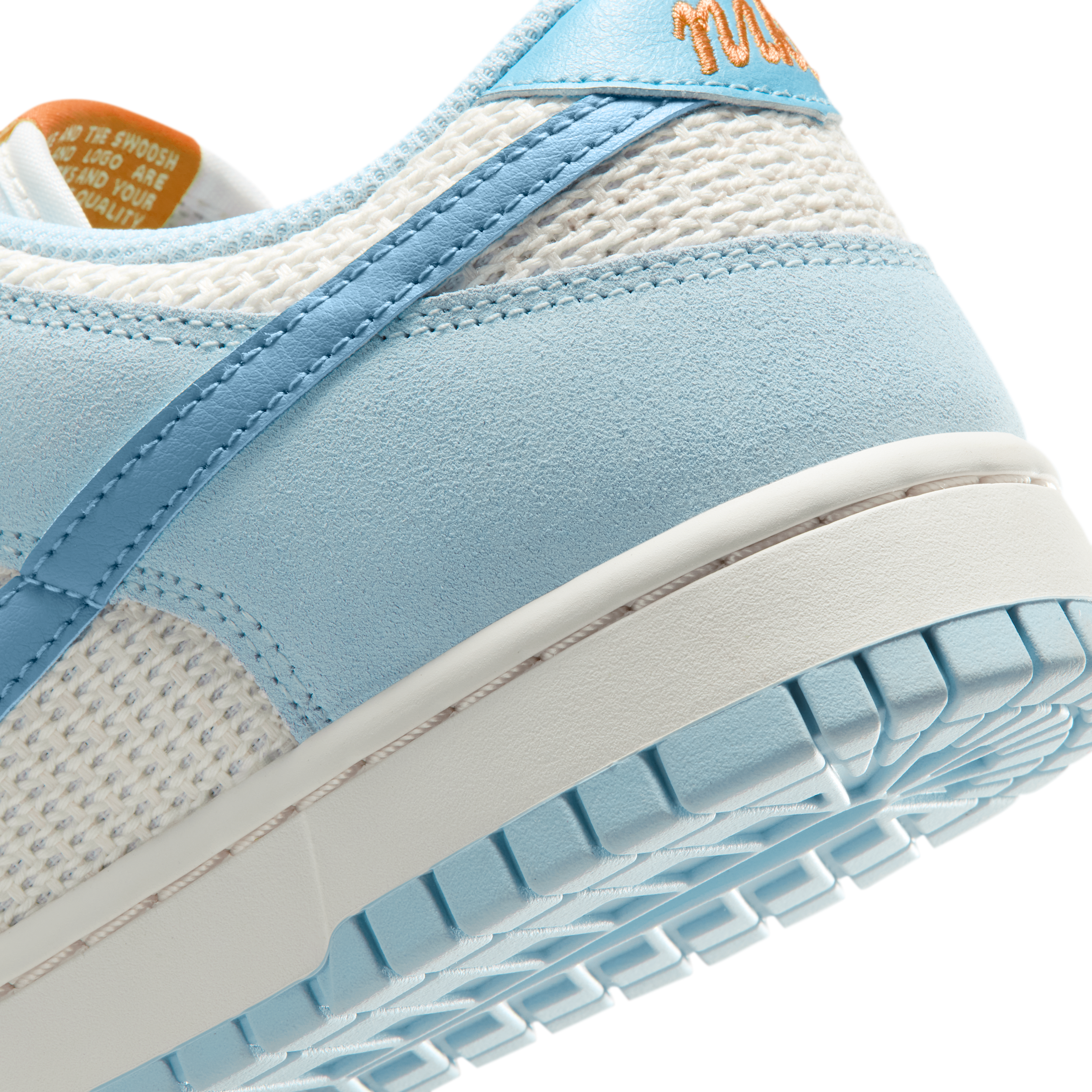 Dunk Low SE Women's Shoes