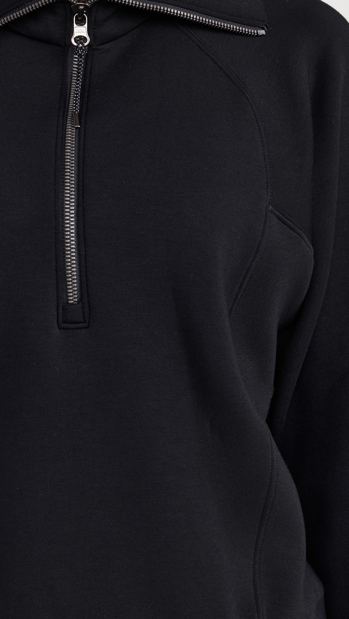 AirEssentials Half Zip Sweatshirt Very Black