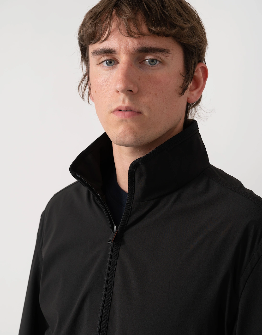 Men's BOSS Orange Olik Mens Water-Repellent Softshell Jacket with Detachable Sleeves - Black 001 - : 42/Regular