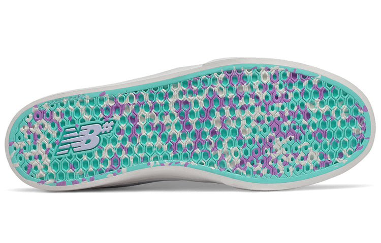 Numeric 255 'Neo Mint Violet'