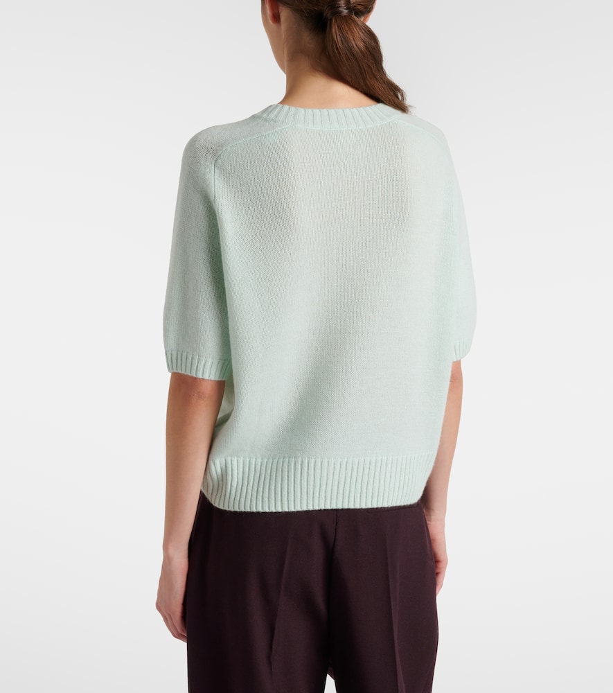 Cashmere sweater