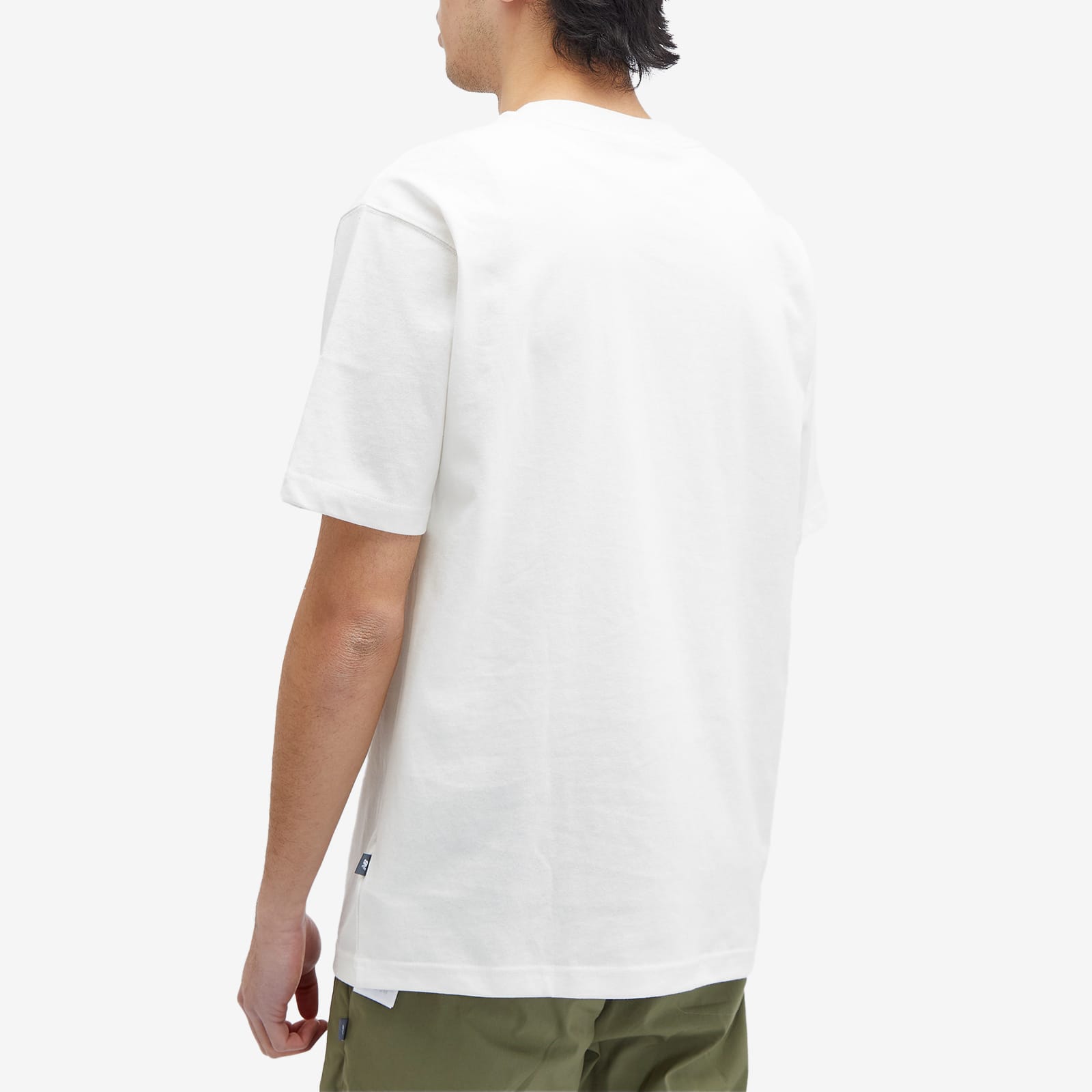 Men's NB Athletics Premium Logo Relaxed T-Shirt in Sea Salt