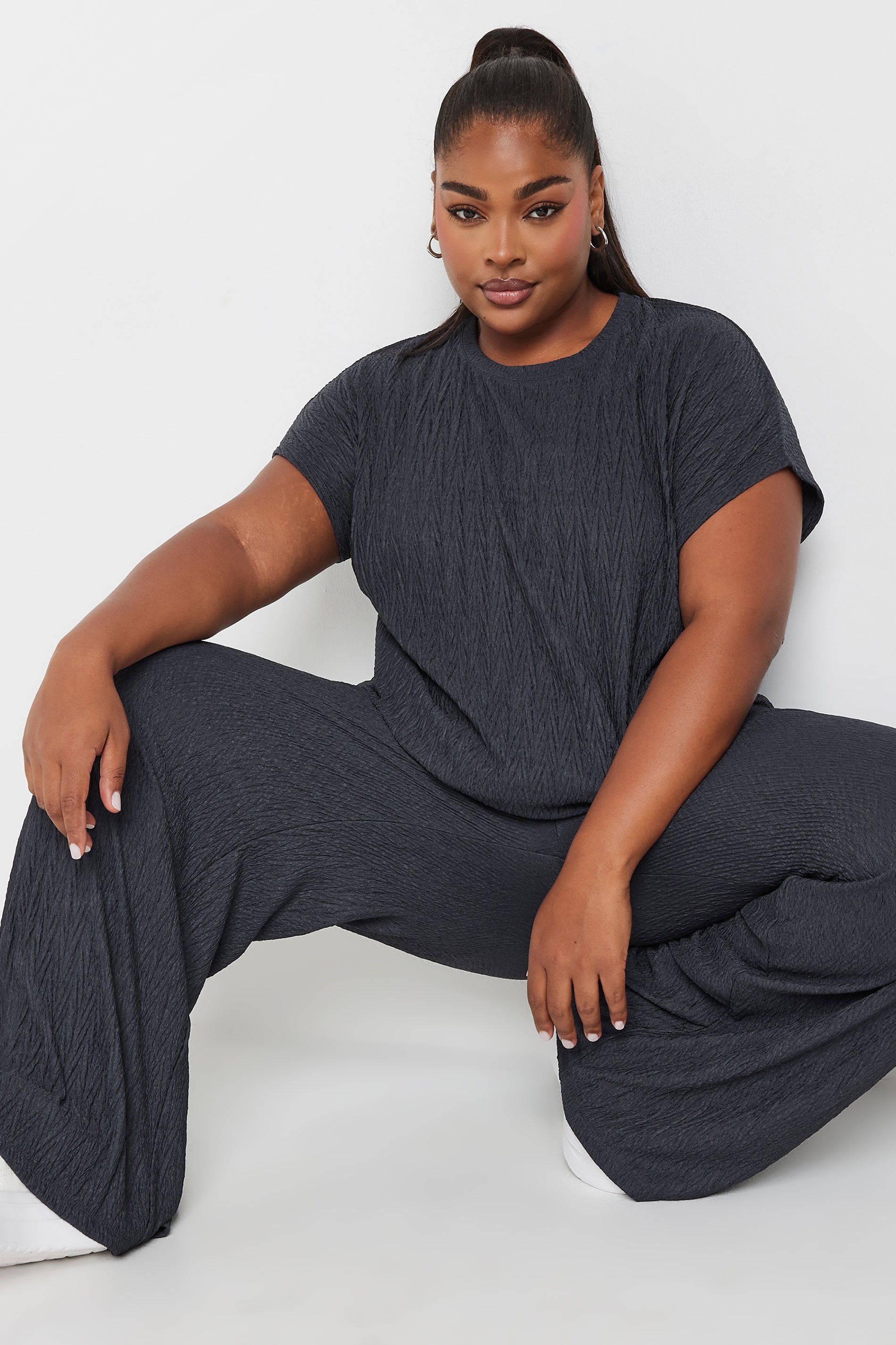 Yours Women's Crinkle Plisse Wide Leg Trousers in Grey