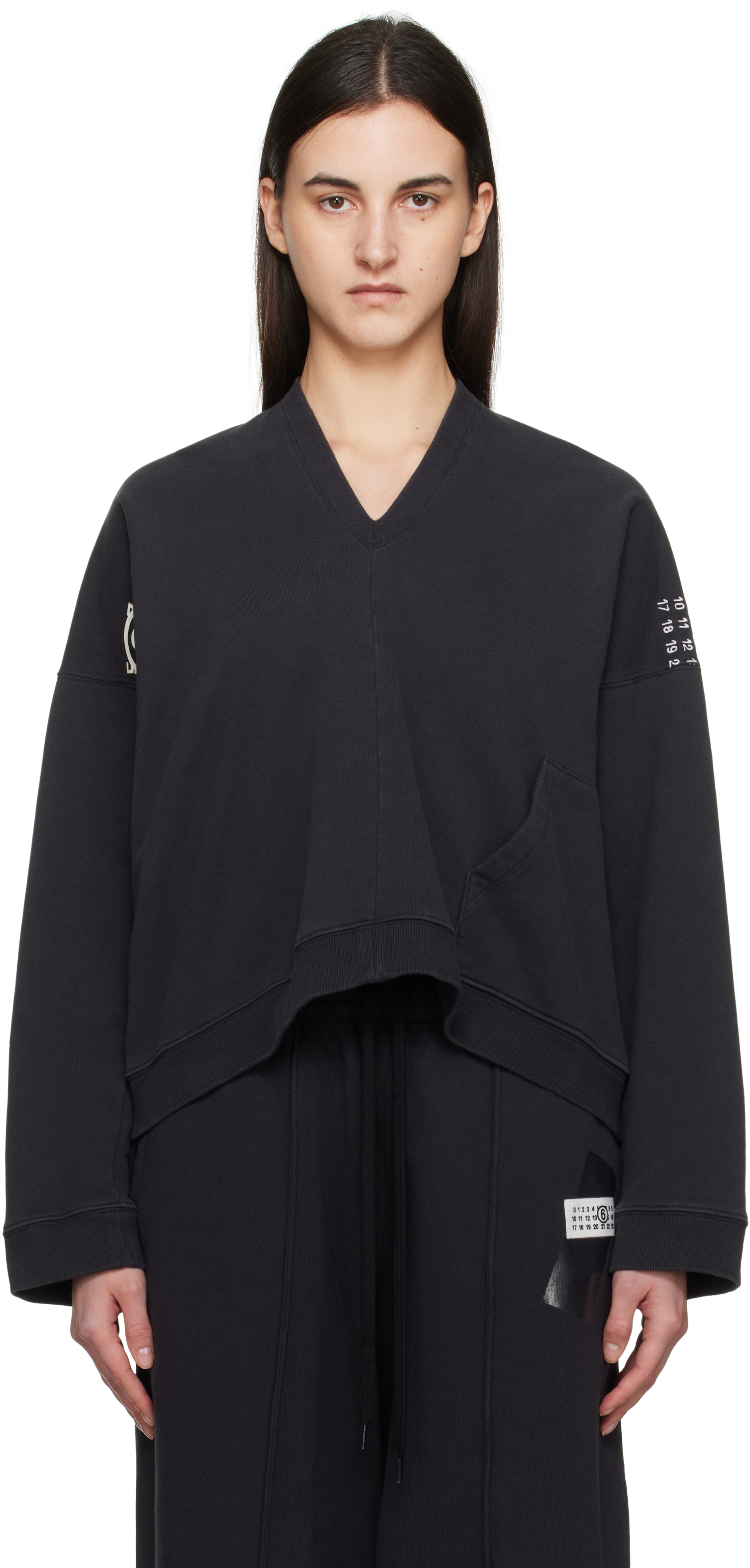 MM6 MAISON MARGIELA Vネック ロゴ スウェットシャツ Mm6 Maison Margiela | MM6 Maison Margiela ブラック ロゴ V
