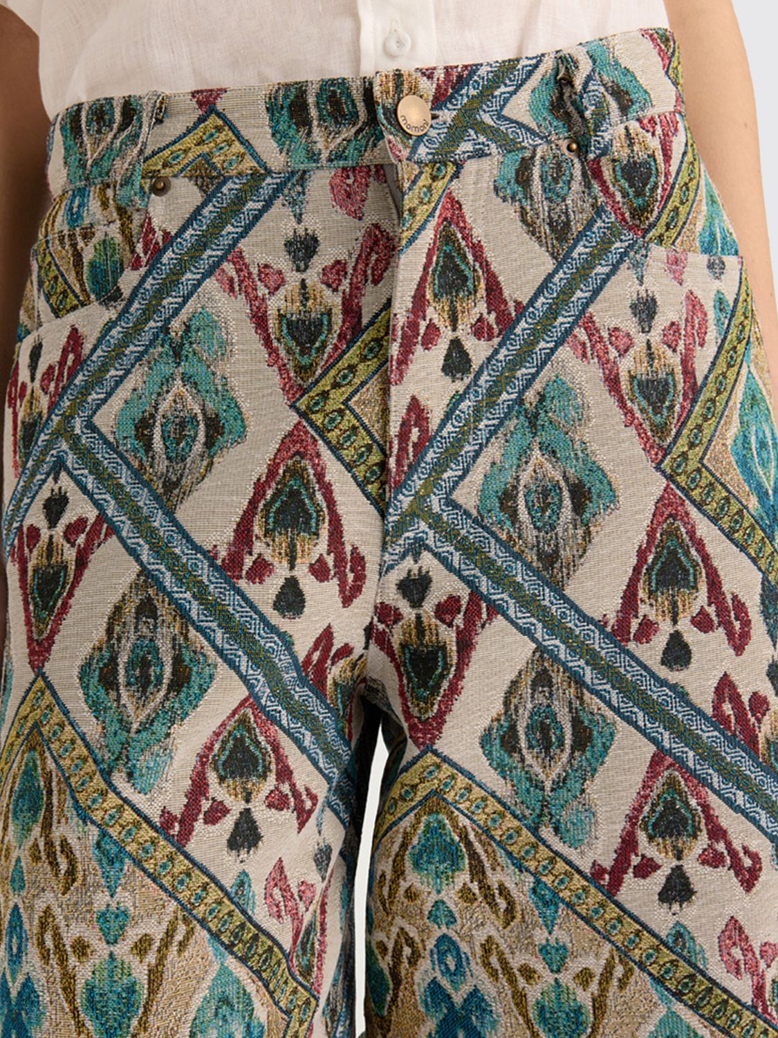 MOMONÌ Shorts Woman color Avion