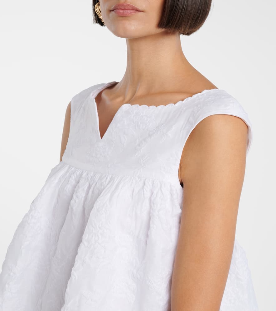 Sleeveless top
