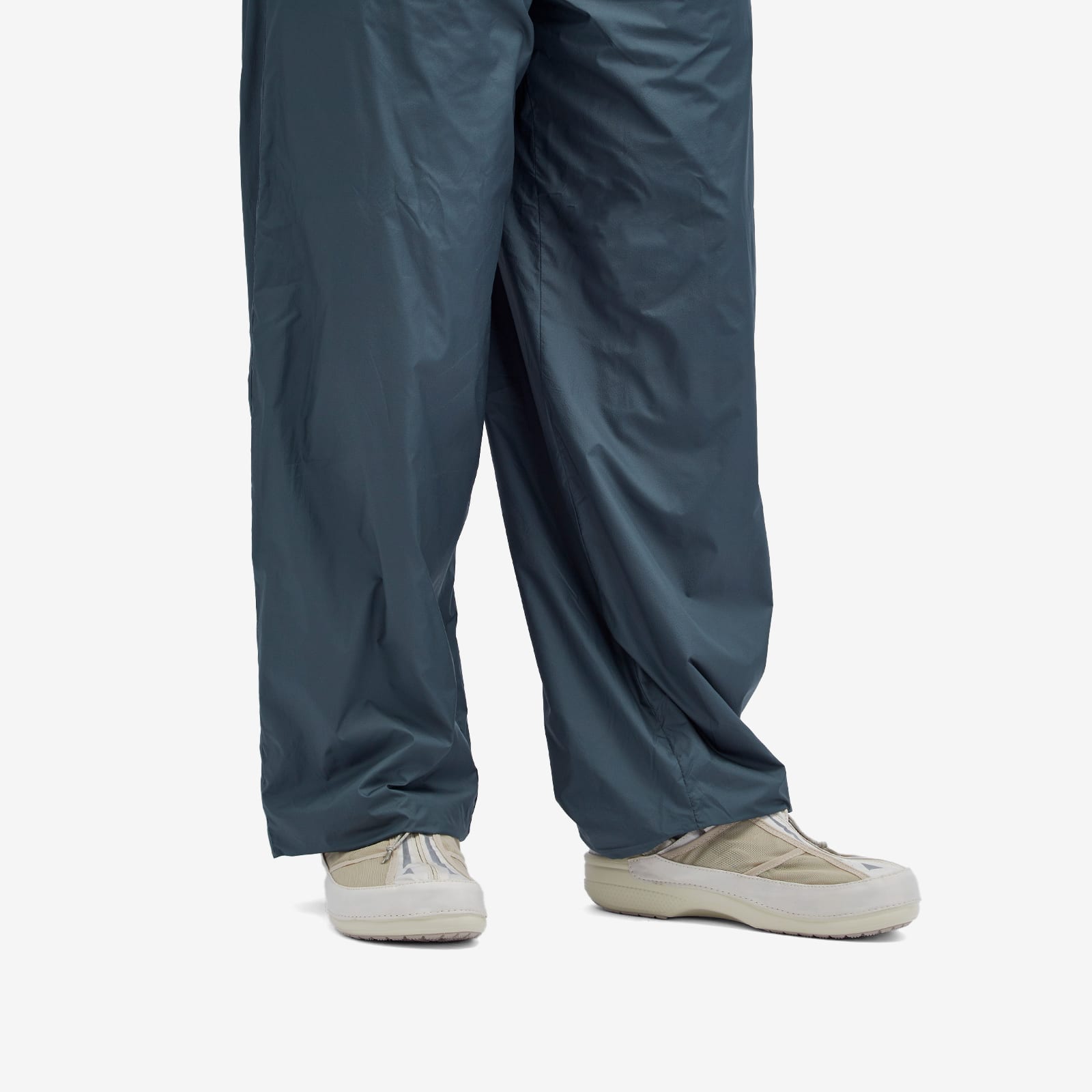 Running Vest Clog in Bone