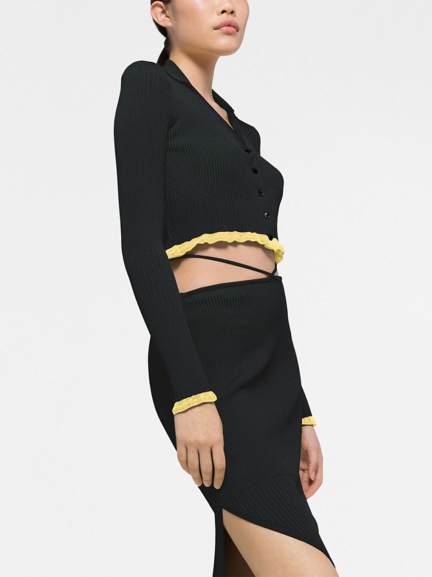 Black Cropped Top