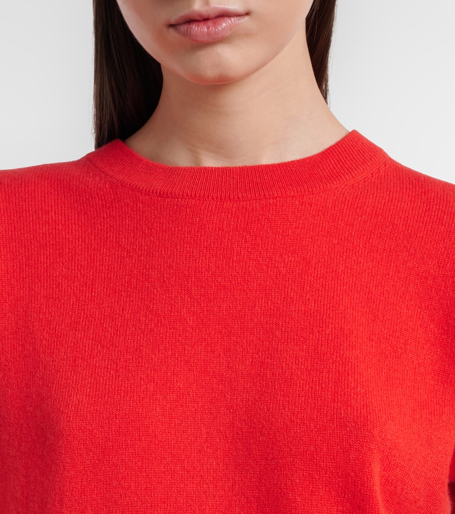 Cashmere sweater