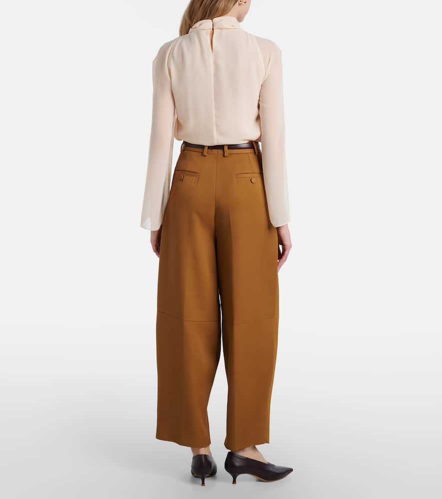 Dash cropped barrel-leg pants