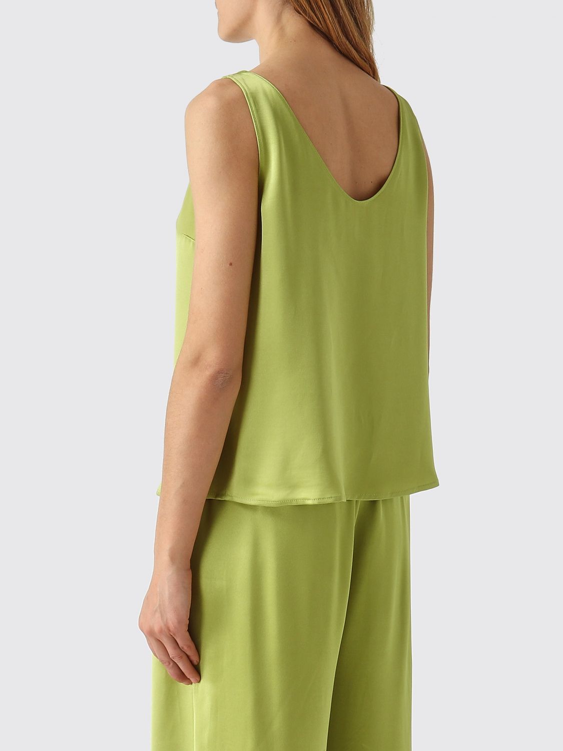 Top Woman color Green