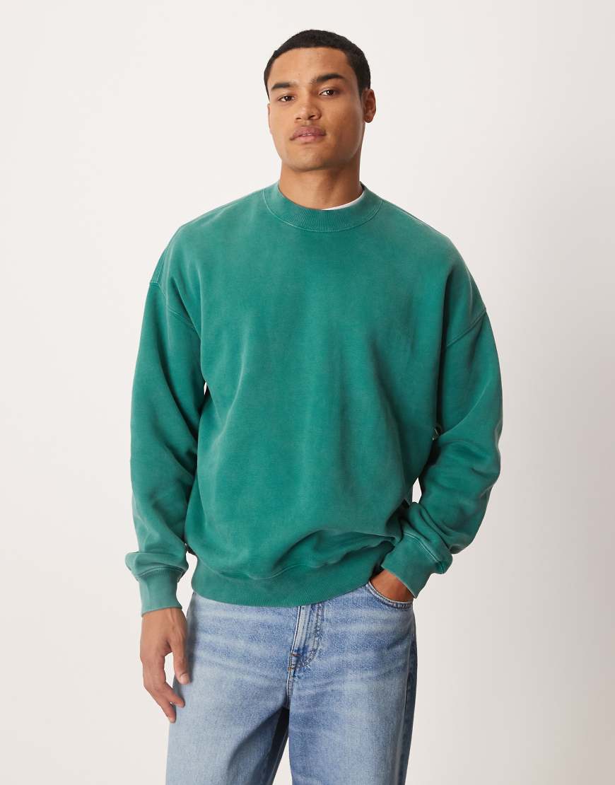 Essential crew neck sweatshirt in green