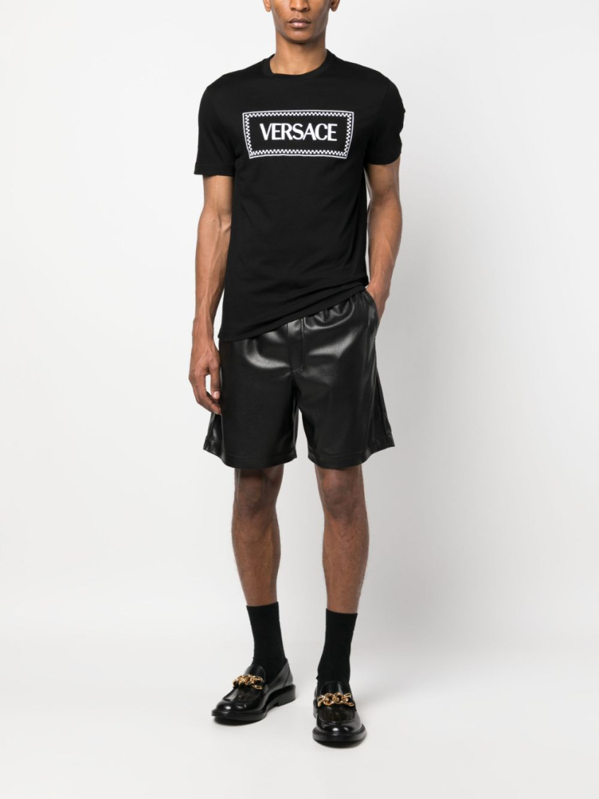 Black Crewneck T-shirt With Contrasting Logo Lettering Print In Cotton Man