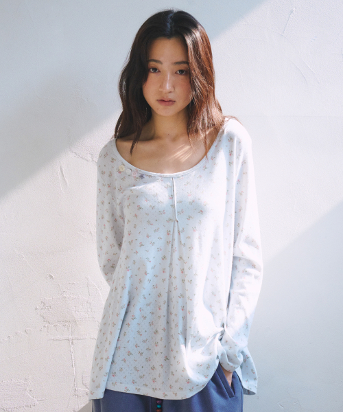 Floral Tuck Longsleeve
